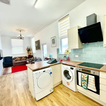 Executive Apartments, Nr City Centre With Private Parking Plymouth Exterior photo